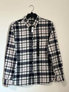 NWT Banana Republic Black, White & Red Plaid Button-Down Shirt, Size L